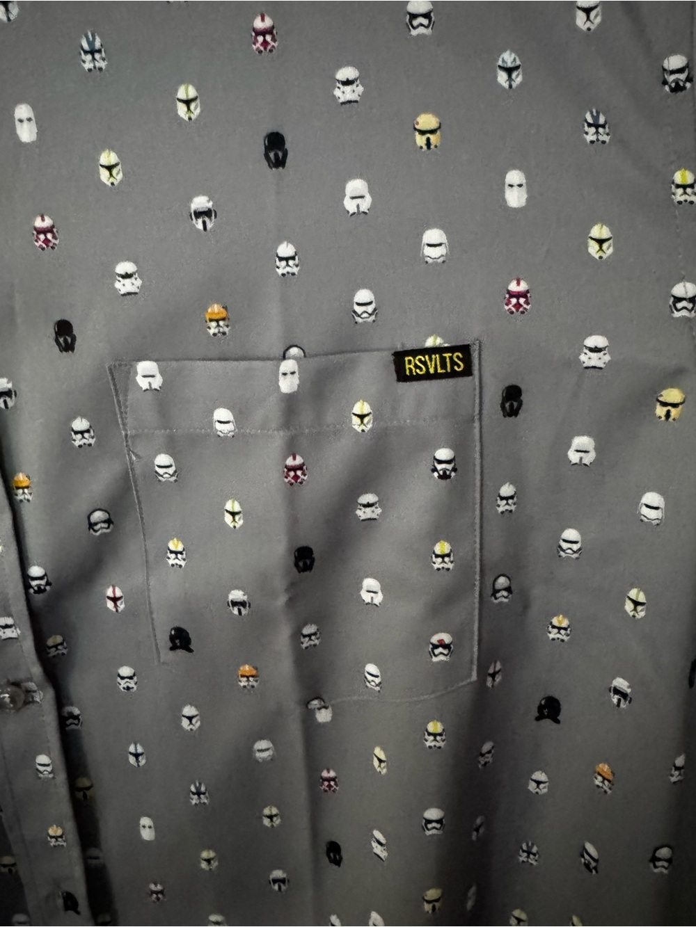 RSVLTS Star Wars Gray Short-Sleeve Button-Down Shirt NWOT - Picture 2 of 2